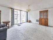 2 bedroom maisonette for sale