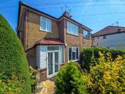 2 bedroom maisonette for sale
