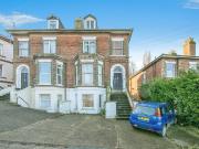 2 bedroom maisonette for sale