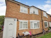 2 bedroom maisonette for sale in Albert Close, Slough, SL1