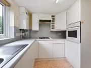 2 Bedroom Maisonette For Sale In Carters Meadow,...