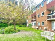 2 Bedroom Maisonette For Sale In Edge Hill, Wimbledon