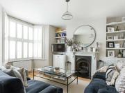 2 Bedroom Maisonette For Sale In London