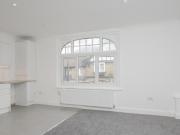 2 Bedroom Maisonette For Sale In London