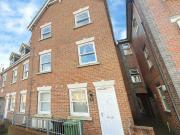 2 Bedroom Maisonette For Sale In Portsmouth