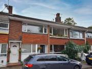 2 Bedroom Maisonette For Sale In Shepperton