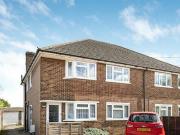 2 Bedroom Maisonette For Sale In Shepperton, Surrey