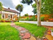 2 bedroom maisonette for sale in Stafford Avenue,...