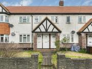 2 Bedroom Maisonette For Sale In Walthamstow, London