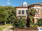 2 Bedroom Maisonette For Sale In West Dulwich