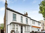 2 Bedroom Maisonette For Sale In Whitton, Hounslow
