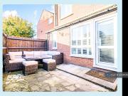 2 bedroom maisonette to rent