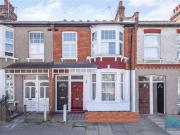 2 bedroom maisonette to rent