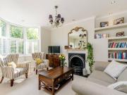 2 bedroom maisonette to rent