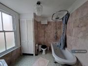 2 bedroom maisonette to rent