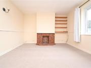 2 bedroom maisonette to rent