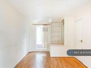 2 bedroom maisonette to rent