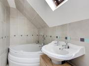 2 bedroom maisonette to rent
