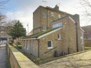 2 bedroom maisonette to rent