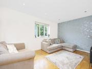 2 bedroom maisonette to rent