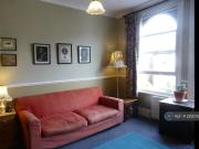 2 bedroom maisonette to rent