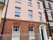 2 bedroom maisonette to rent