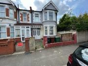 2 bedroom maisonette to rent