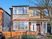 2 bedroom maisonette to rent