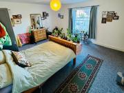 2 Bedroom Maisonnette available in Cotham