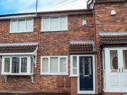 2 bedroom mews property for rent in Markham Close Hyde...