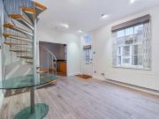 2 bedroom mews to rent