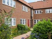 2 bedroom Mid Terrace House for sale, St. Andrew Place,...