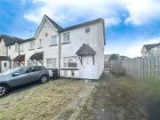 2 bedroom Mid Terrace House to rent, Brakeside Gardens,...