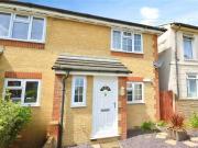 2 bedroom Mid Terrace House to rent, Dover Road,...