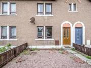 2 bedroom Mid Terrace House to rent, Dunain Road,...