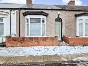2 bedroom Mid Terrace House to rent, St. Leonard Street,...