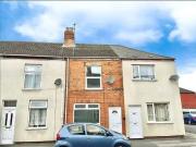 2 bedroom Mid Terrace House to rent, Weatherill Street,...