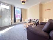 2 Bedroom Mid Terraced House for rent in Harold View,...