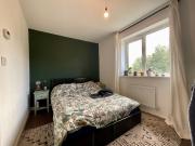 2 bedroom Mid Terraced House to let