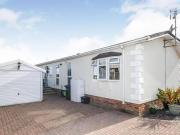 2 bedroom mobile home for sale in Palm Court Hayes...
