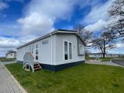 2 Bedroom Park Home For Rent In Luton, Bedfordshire