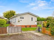 2 bedroom park home for sale