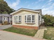 2 bedroom detached house for sale