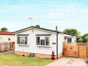 2 Bedroom Park Home For Sale In Childswickham Road