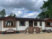 2 Bedroom Park Home For Sale In Grantham