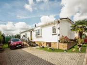 2 Bedroom Park Home For Sale In Harrietsham
