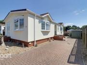 2 bedroom park home for sale in Residential Park, Luton, LU1