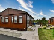 2 Bedroom Park Home For Sale In The Elms, Torksey