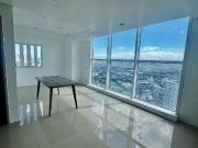 2 Bedroom Penthouse Condo with Parking for Sale – Silk...