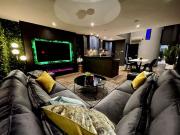 2 Bedroom Penthouse Flat